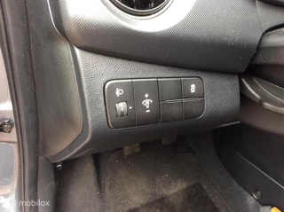 Hyundai i10 Hyundai i10 1.0i Comfort Nav Cr Contr Nap Dealer OH/ 5-deurs - afbeelding nr 16