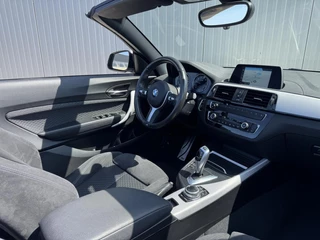BMW 2 Serie BMW 2-serie Cabrio 218i Executive M-Sport|Navi|NL-Auto - afbeelding nr 4