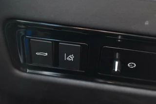 Jaguar XE Jaguar XE 2.0t R-Sport AUT | Elek. stoel | Camera | 200 PK | - afbeelding nr 21