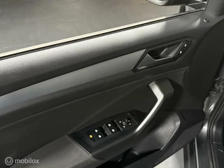 Volkswagen T-Roc Volkswagen T-Roc 1.5 TSI Style | CARPLAY | CRUISE | PDC - afbeelding nr 35