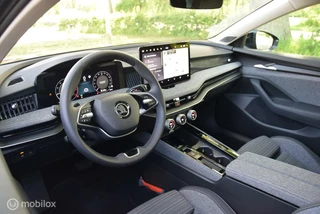 Škoda Superb Skoda Superb 1.5 TSI MHEV Business Edition Canton winterpakket - afbeelding nr 19