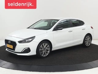 Hyundai i30 Fastback 1.0 T-GDI Premium | Carplay | Half leder |