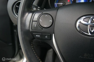 Toyota Auris Toyota Auris 1.8 Hybrid Trend - afbeelding nr 16