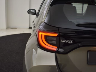 Toyota Yaris Toyota Yaris 1.5 Hybrid Dynamic Limited | Stuur en Stoelverwarming | Apple & - afbeelding nr 13