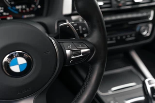 BMW 1 Serie BMW 1-serie M140i xDrive Harman Kardon Dak Leer - afbeelding nr 28