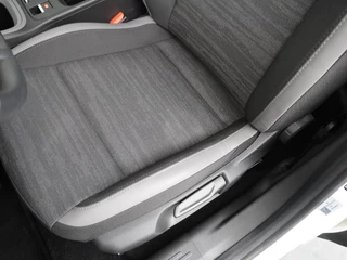 Jeep Avenger - Navigatie via Apple Carplay/Android Auto - Airco - Cruise control - LED koplampen - 12 maanden garantie - afbeelding nr 20