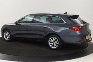 SEAT Leon SEAT Leon 1.5 eTSI Style Launch Edition | Trekhaak |  Carplay | Adaptive cruise | Carplay | Navigatie | Park Assist | Climate control - afbeelding nr 2