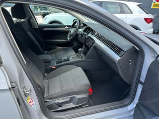 Volkswagen Passat Volkswagen Passat Variant 1.5 TSi Aut. Business Camera Trekhaak - afbeelding nr 10