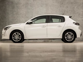 Peugeot 208 Peugeot 208 1.2 PureTech Sport (APPLE CARPLAY, NAVIGATIE, 360 CAMERA, PARKEERSENSOREN, LM VELGEN, SPORTSTOELEN, CRUISE, LANE ASSIST, NIEUWE APK, NIEUWSTAAT) - afbeelding nr 2