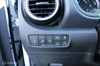 Hyundai Kona Hyundai Kona 1.6 GDI HEV Premium Leder|Camera|Head-up|LED - afbeelding nr 11