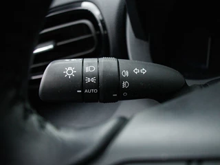 Toyota Yaris Cross Toyota Yaris Cross 1.5 Hybrid Comfort | Navigatie | Stoelverwarming | Camera - afbeelding nr 23