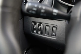 Renault Clio Renault Clio Estate TCe 90 Limited Airco Navigatie Cruisecontrol Keyless Lichtmetalen velgen NL-Auto NAP! - afbeelding nr 21