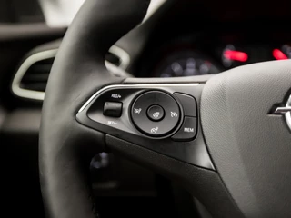 Opel Grandland X (APPLE CARPLAY, GROOT NAVI, STUUR/STOELVERWARMING, CAMERA, LEDER, SPORTSTOELEN, LED KOPLAMPEN, PARKEERSENSOREN, NIEUWE APK, NIEUWSTAAT) - afbeelding nr 20