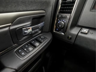 Dodge Ram 1500 Dodge Ram 1500 5.7 V8 Quad Cab 6'4 402Pk (SCHUIFDAK, NAVIGATIE, ALPINE AUDIO, STUUR/STOELVERWARMING, LEDER, CAMERA, TREKHAAK, GETINT GLAS, NIEUWE APK, NIEUWSTAAT) - afbeelding nr 25
