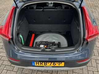 Volvo V40 Volvo V40 CROSS COUNTRY 1.5 T3 Momentum Ocean Race Cruise control Climate control Parkeersensor Navigatie - afbeelding nr 19