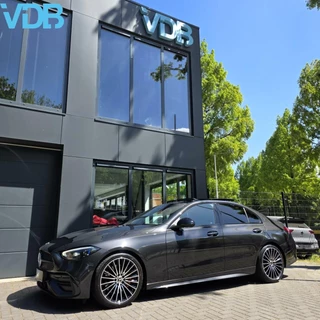 Mercedes-Benz C-Klasse Mercedes C-klasse C180 AMG PANO 360 MEMORY BURMESTER VOL!!! - afbeelding nr 2