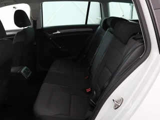 Volkswagen Golf Volkswagen Golf Variant 1.0 TSI Comfortline | Trekhaak | Navigatie | Apple CarPlay | Cruise Control | DAB | LED | LMV - afbeelding nr 6