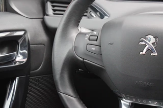 Peugeot 208 Peugeot 208 1.2 110PK AUTOMAAT SIGNATURE | NAVIGATIE | APPLE CARPLAY/ANDROID AUTO | PARKEERSENSOREN | DAB+ RADIO | LICHTMETALEN VELGEN | GETINTE RUITEN | CLIMATE CONTROL | CRUISE CONTROL | - afbeelding nr 33