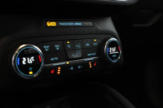 Ford Focus Automaat, Nieuwe db set , Apple Carplay, Parkeersensoren - afbeelding nr 9