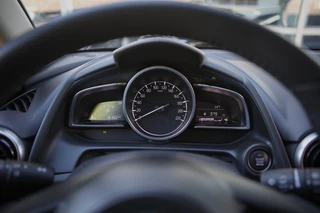 Mazda 2 Mazda 2 1.5 Skyact-G Sport. Achteruitrijcamera | Navigatie | Apple Carpl - afbeelding nr 15