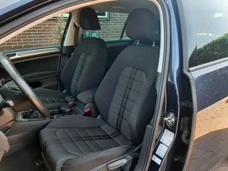 Volkswagen Golf Volkswagen Golf 1.0 TSi 115pk BMT !!44.000km!! Airco Cruise-control Navigatie Bluetooth - afbeelding nr 6