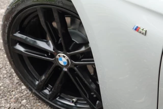 BMW 3 Serie BMW 320i Touring M-sport LEDER LED NAVI 184PK NAP AUTOMAAT - afbeelding nr 34
