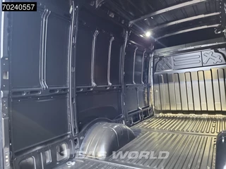 Iveco Daily Iveco Daily 35C18 180PK Automaat Dubbellucht L2H2 ACC Navi Camera 12m3 Airco - afbeelding nr 17