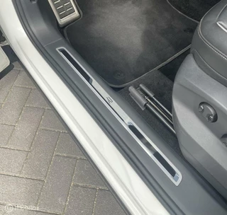 Volkswagen Tiguan Volkswagen Tiguan 1.5 TSI DSG 3xR-Line 150PK/PANO - afbeelding nr 30