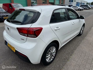 Kia Rio Kia Rio 1.0 T 100pk  DynamicLine Navigatie & Camera achter , Airco,  Electr. Ramen en Spiegels , Bleutooth ,  Apple carplay  & Android auto ,  Centrale deur vergrendeling met afstandsbediening - afbeelding nr 6
