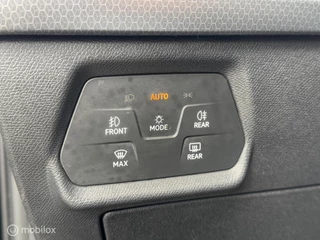 SEAT Leon Seat Leon Sportstourer 2.0 TDI FR|Automaat Carplay Virtual - afbeelding nr 20