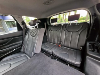 Hyundai Santa Fe Hyundai Santa Fe 1.6 T-GDI HEV Comfort 7p. 21 inch|Camera|KRell-audio|Trekhaak|LED| - afbeelding nr 9