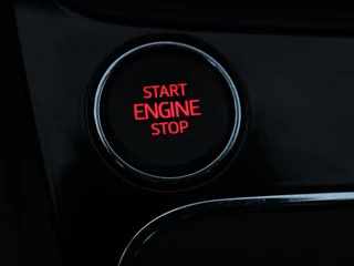 SEAT Leon SEAT Leon 1.5 TSI FR Ultimate Edition Black | Panoramadak |  Stoelverwarming | Adaptive cruise | Beats Audio | Sfeerverlichting | Carplay | Leder/Alcantara | Full LED | Virtual Cockpit | Keyless | Navigatie - afbeelding nr 31