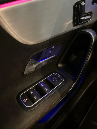 Mercedes-Benz A-Klasse Mercedes A-klasse 180 AMG Pano Sfeer Camera Night pakket - afbeelding nr 35