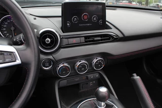 Mazda MX-5 Mazda MX-5 1.5 SkyActiv-G 132 GT-M 18.925 km! / Camera / Leder / Keyless / Sportstoelen / Navigatie / DAB / Cruise Control - afbeelding nr 14