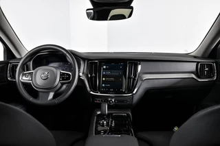 Volvo V60 | Dig. Cockpit | Adapt. Cruise | Stoel-+Stuurverw. | PDC | Camera | NAV + App. Connect | ECC | LM 19