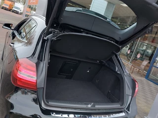Mercedes-Benz GLA Mercedes-Benz GLA 180 122pk Automaat Business Solution AMG | Origineel NL | Navi | Clima | Cruise | Keyless Entry | Pdc V+A+Assist+Camera | Licht+Regensensor | Stoelverwarming | 18''lm - afbeelding nr 37