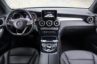 Mercedes-Benz GLC Mercedes-Benz GLC 250 4MATIC | AMG | Leer | Cruise | LED - afbeelding nr 3