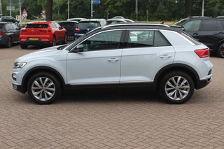 Volkswagen T-Roc Volkswagen T-Roc 1.5 TSI Sport / Trekhaak / Virtual Cockpit / Navigatie / Parkeerhulp V+A / Spiegelpakket / 17'' / Apple CarPlay / ACC - afbeelding nr 7