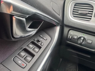 Volvo V40 Volvo V40 Cross Country 1.5 T3 Momentum - afbeelding nr 18