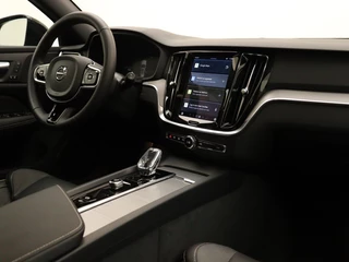 Volvo V60 Volvo V60 B3 AUT(7) PLUS DARK SCHUIFDAK 19INCH GOOGLE MAPS ACC BLIS GETINT - afbeelding nr 13