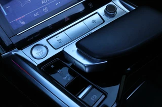 Audi e-tron Audi e-tron e-tron 55 QUATTRO ADVANCED 95 kWh PANO ORG NL - afbeelding nr 22