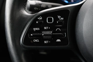 Mercedes-Benz GLA Mercedes-Benz GLA-klasse 250e Style | Adaptive cruise | Carplay |  Stoelverwarming | Camera | Half leder | Full LED | Park Assist | Widescreen | Climate control - afbeelding nr 15