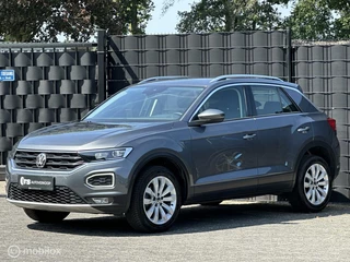 Volkswagen T-Roc Volkswagen T-Roc 1.5 TSI Style + APPLE CARPLAY - afbeelding nr 4
