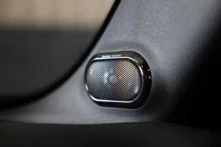 MINI Cooper Mini Mini 1.5 Cooper Camden Plus Edition / AUT / 5 Deurs / Navi / HK / Ecc / Head Up / Digital Cockpit / Open Panorama / Led / Pdc - afbeelding nr 12