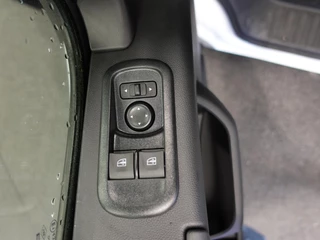 Renault Master Renault Master T33 2.3 dCi 135 L2H2 BPM VRIJ ! Airco Cruise control Parkeersensoren Navigatie Trekhaak - afbeelding nr 9