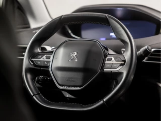 Peugeot 5008 Automaat (APPLE CARPLAY, MEMORY SEATS, STOELVERWARMING, LEDER, 360 CAMERA, KEYLESS, GETINT GLAS, DAB+, NIEUWE APK, NIEUWSTAAT) - afbeelding nr 20