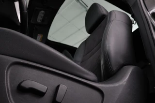 Nissan QASHQAI Nissan Qashqai 1.2 N-Vision | Panoramadak | Stoelverwarming |  360 camera | Trekhaak | Leder/Alcantara | Navigatie | Keyless | Climate control - afbeelding nr 6