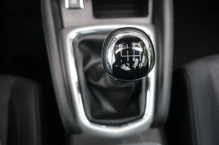 Nissan QASHQAI Nissan QASHQAI 1.2 DIG-T 116PK, Panoramadak, Clima, Navi, All Season Banden, etc. - afbeelding nr 29
