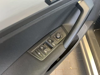 Volkswagen Tiguan Volkswagen Tiguan 1.4 TSI Comfortline | Trekhaak | Schuif-/kanteldak | Navigatie - afbeelding nr 17