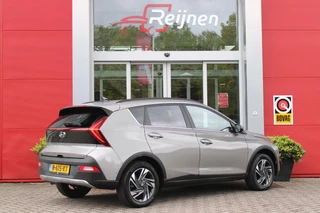 Hyundai Bayon Hyundai Bayon 1.0 T-GDI 100PK AUTOMAAT PREMIUM | ACHTERUITRIJ CAMERA | CLIMATE CONTROL | SFEER VERLICHTING | LED KOPLAMPEN | BOSE AUDIO | STOEL/STUUR VERWARMING | DODEHOEK DETECTIE | KEYLESS ENTRY/START | PARKEERSENSOREN VOOR EN ACHER | APPLE CARPLAY/ANDROID AUTO | DRAADLOZE TEEFOONLADER | - afbeelding nr 4